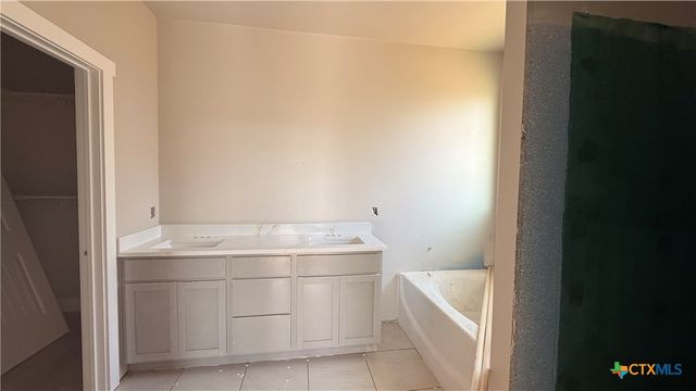 827 Liberty Park Drive, Belton, TX 76513