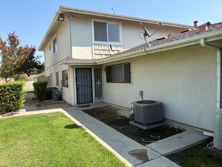 4924 N Holt # 103, Fresno, CA 93705