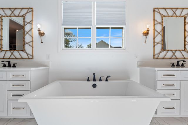 1023 Stockett Dr, Nashville, TN 37221