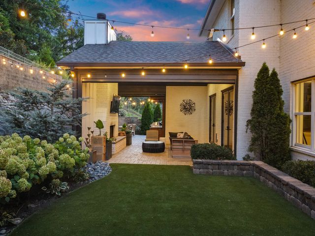 1023 Stockett Dr, Nashville, TN 37221