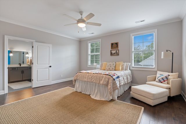 1023 Stockett Dr, Nashville, TN 37221