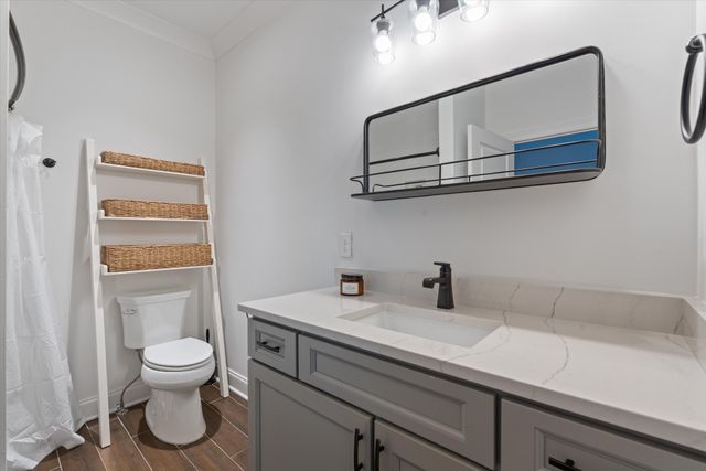 1023 Stockett Dr, Nashville, TN 37221