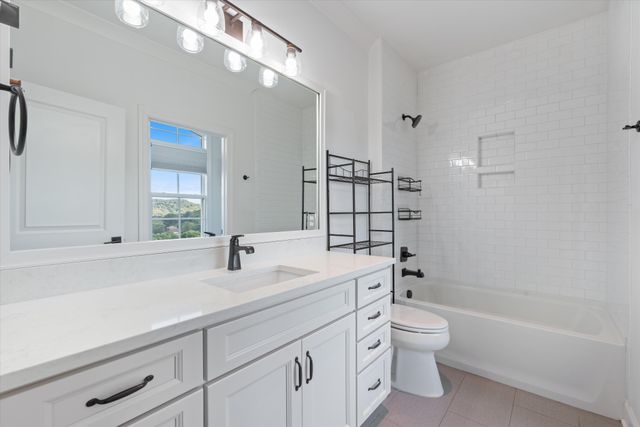 1023 Stockett Dr, Nashville, TN 37221