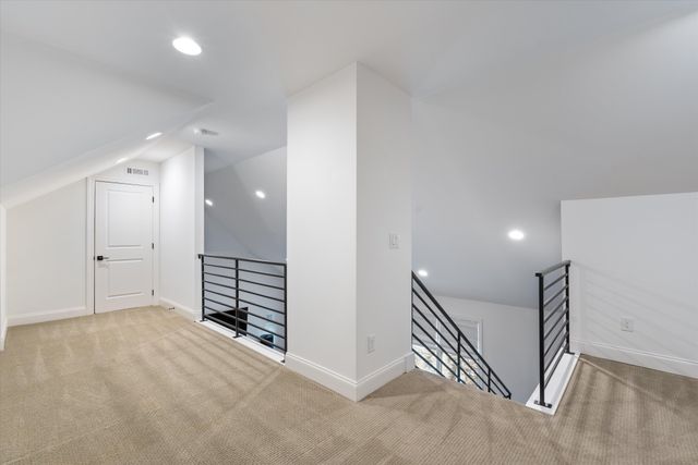 1023 Stockett Dr, Nashville, TN 37221