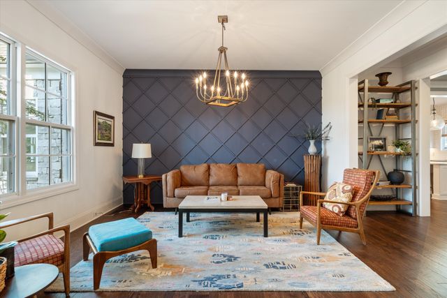 1023 Stockett Dr, Nashville, TN 37221