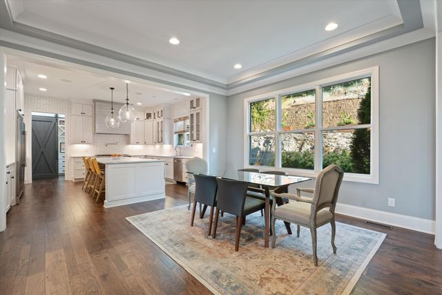 1023 Stockett Dr, Nashville, TN 37221