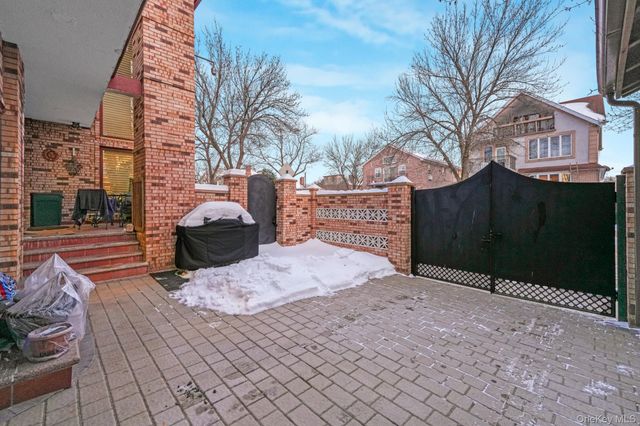 6372 74th Street, Middle Village, NY 11379