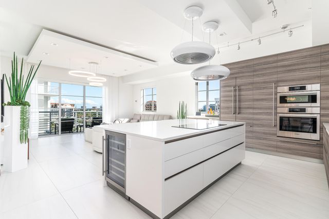155 E BOCA RATON Road 820, Boca Raton, FL 33432