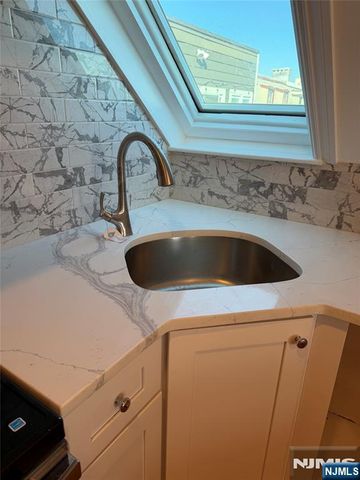 290 Paterson Plank Road 3, Jersey City, NJ 07307