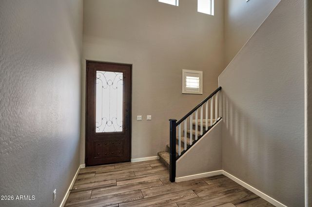 16622 S 6TH Place, Phoenix, AZ 85048