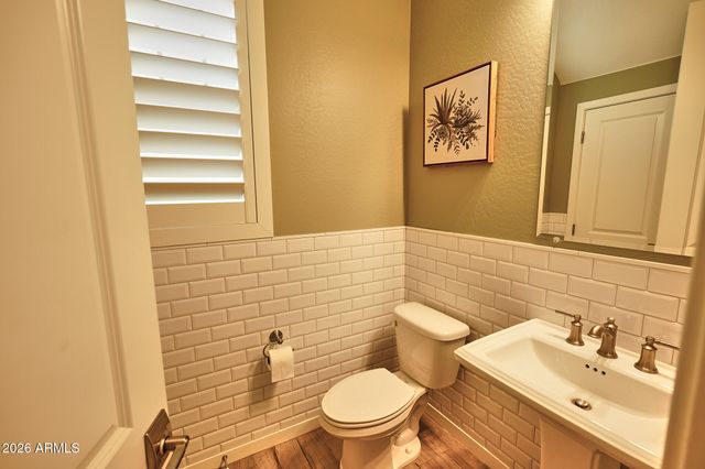 16622 S 6TH Place, Phoenix, AZ 85048