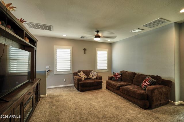 16622 S 6TH Place, Phoenix, AZ 85048
