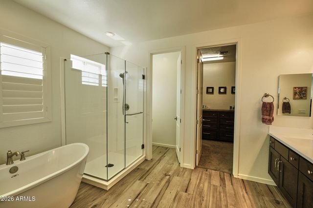 16622 S 6TH Place, Phoenix, AZ 85048