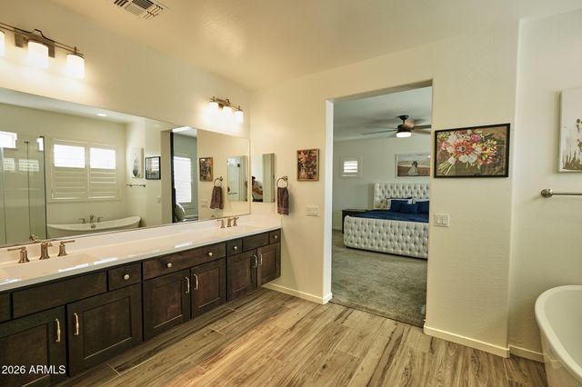 16622 S 6TH Place, Phoenix, AZ 85048