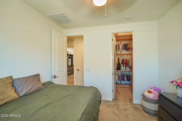 16622 S 6TH Place, Phoenix, AZ 85048