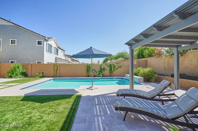 16622 S 6TH Place, Phoenix, AZ 85048