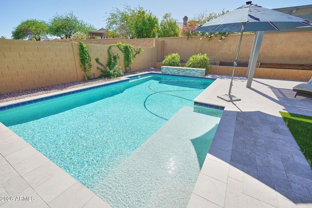 16622 S 6TH Place, Phoenix, AZ 85048