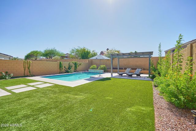 16622 S 6TH Place, Phoenix, AZ 85048