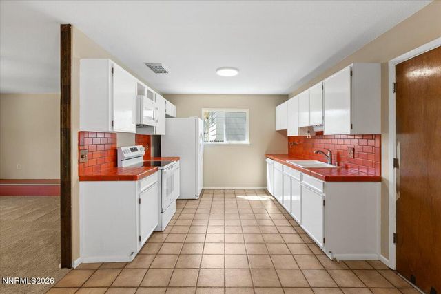 2750 Gellert Drive, Reno, NV 89503