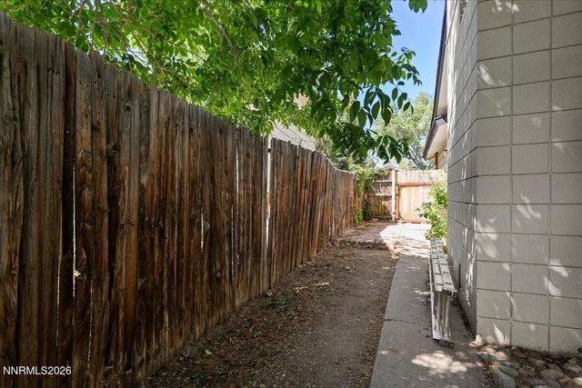 2750 Gellert Drive, Reno, NV 89503