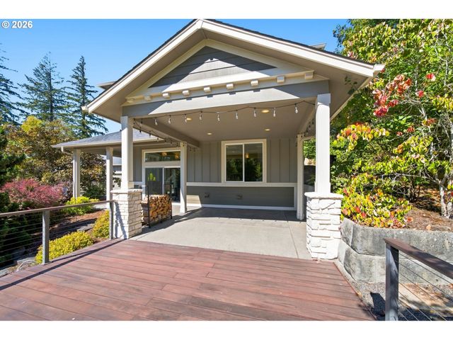 2304 Nw 209TH St, Ridgefield, WA 98642