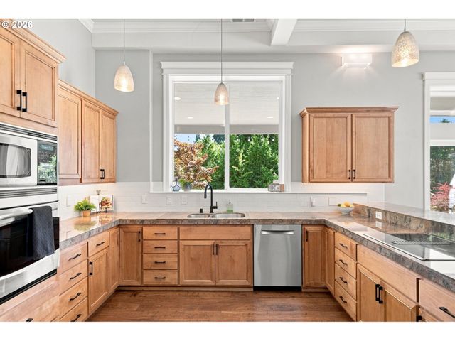 2304 Nw 209TH St, Ridgefield, WA 98642