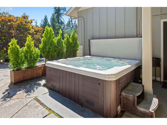 2304 Nw 209TH St, Ridgefield, WA 98642