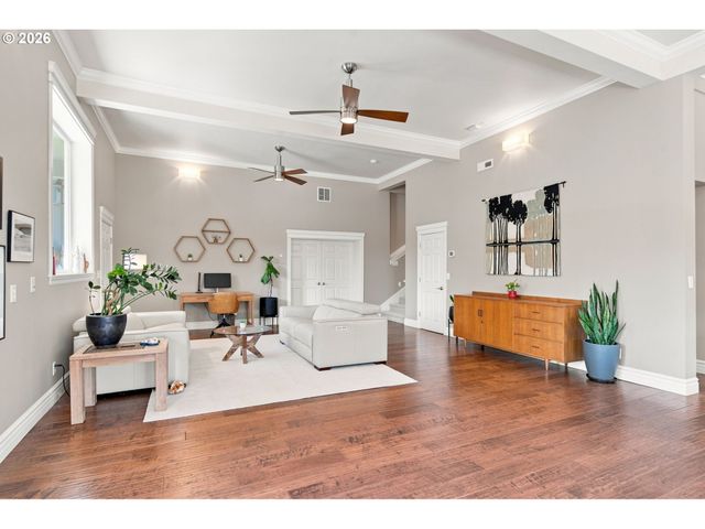 2304 Nw 209TH St, Ridgefield, WA 98642