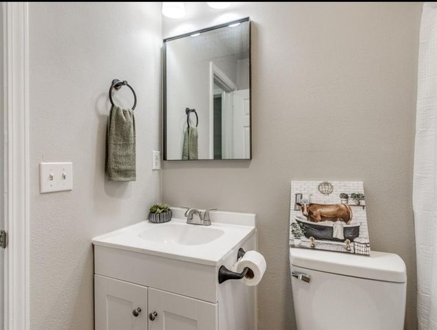 141 Folsom Drive, Mcloud, OK 74851