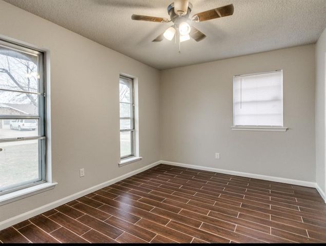 141 Folsom Drive, Mcloud, OK 74851