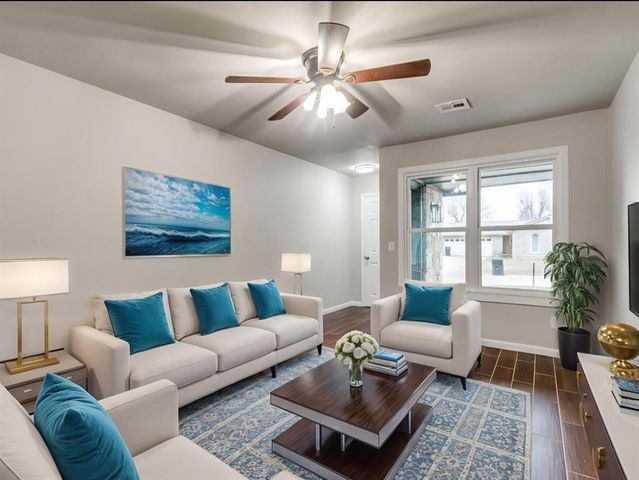 141 Folsom Drive, Mcloud, OK 74851