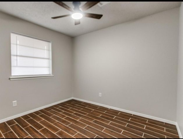 141 Folsom Drive, Mcloud, OK 74851