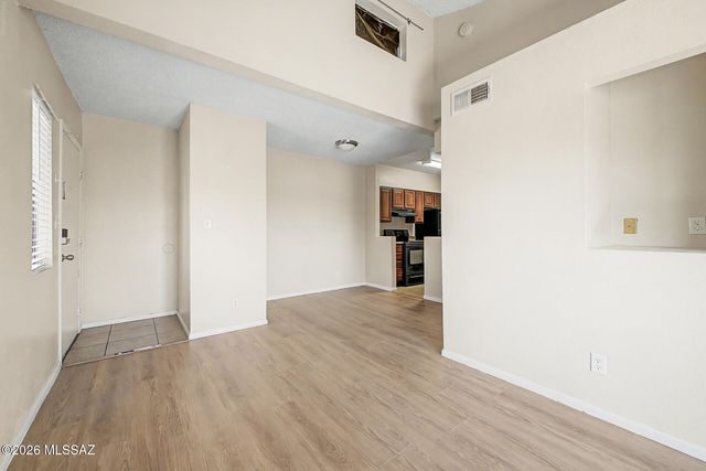 1745 E Glenn St Apt 202, Tucson, AZ 85719