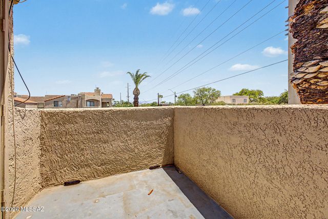 1745 E Glenn St Apt 202, Tucson, AZ 85719