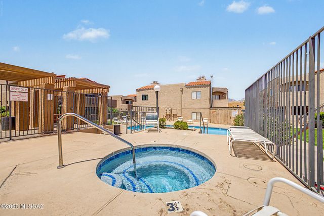 1745 E Glenn St Apt 202, Tucson, AZ 85719