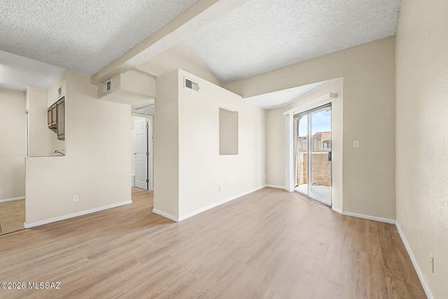 1745 E Glenn St Apt 202, Tucson, AZ 85719
