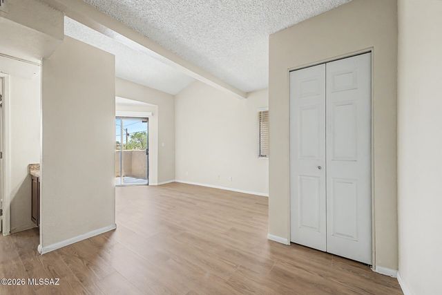 1745 E Glenn St Apt 202, Tucson, AZ 85719