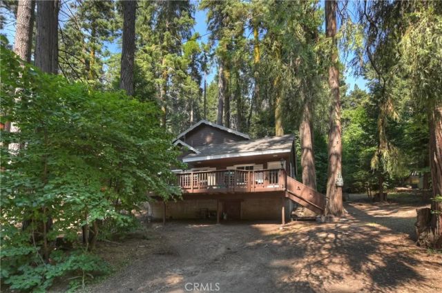 691 Cottage Grove Road, Lake Arrowhead, CA 92352