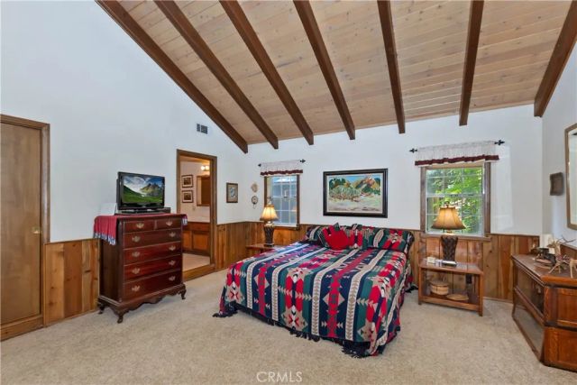 691 Cottage Grove Road, Lake Arrowhead, CA 92352