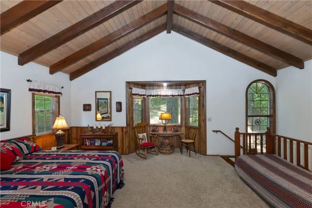 691 Cottage Grove Road, Lake Arrowhead, CA 92352