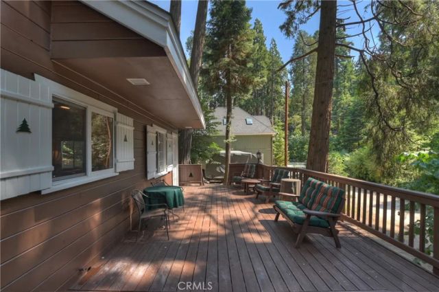 691 Cottage Grove Road, Lake Arrowhead, CA 92352