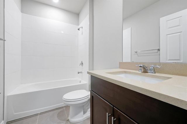 17389 BACK BAY COURT, Clermont, FL 34714