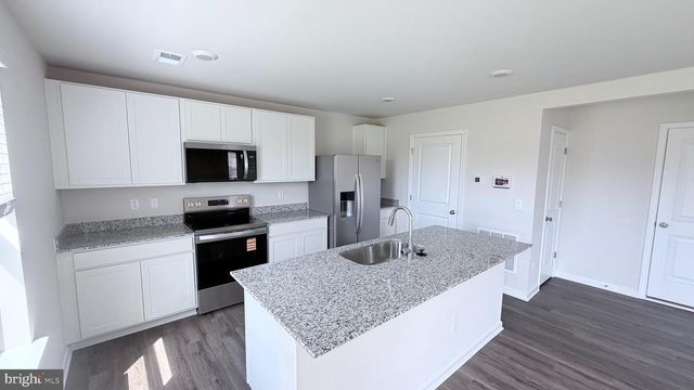 107 DINGES ST, Stephens City, VA 22655