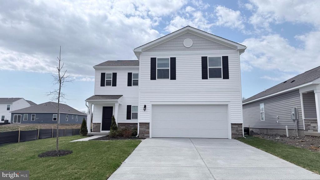 107 DINGES ST, Stephens City, VA 22655