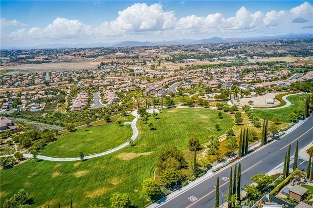 44260 Nighthawk Pass, Temecula, CA 92592