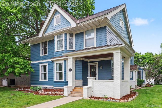 95 Dennison Street, Oxford Village, MI 48371