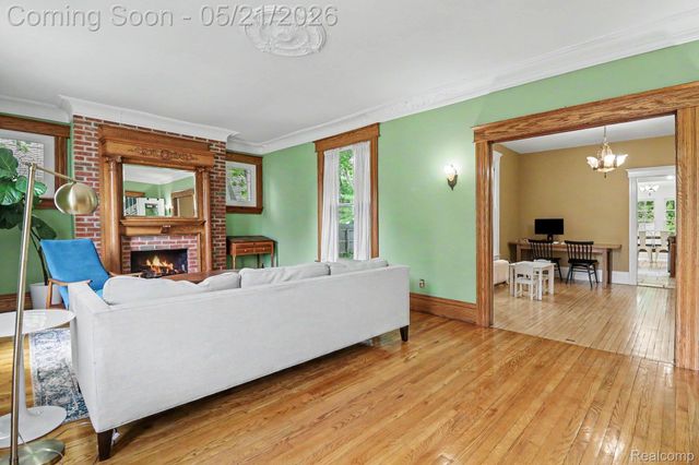95 Dennison Street, Oxford Village, MI 48371