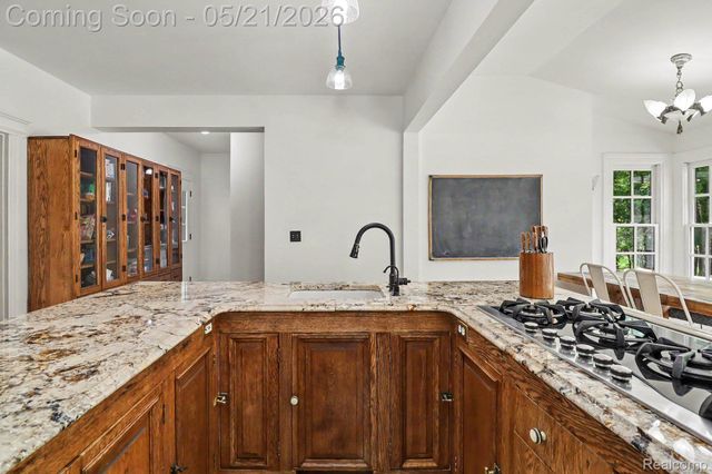 95 Dennison Street, Oxford Village, MI 48371