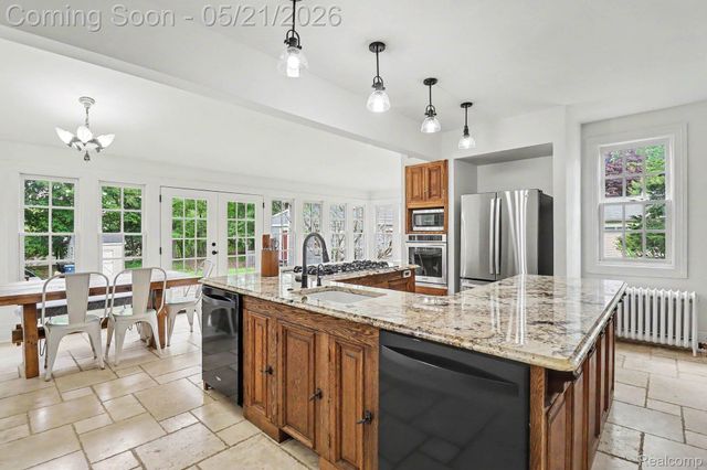 95 Dennison Street, Oxford Village, MI 48371