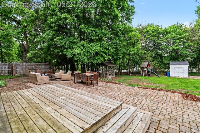 95 Dennison Street, Oxford Village, MI 48371
